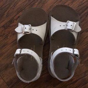 Salt water by Hoy sandals